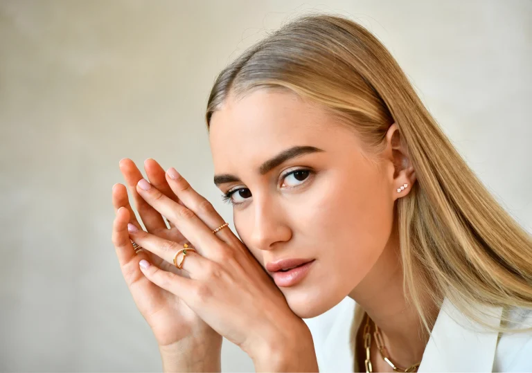 Unlock Her Heart: The Power of Giving Jewelry on Valentine's Day
